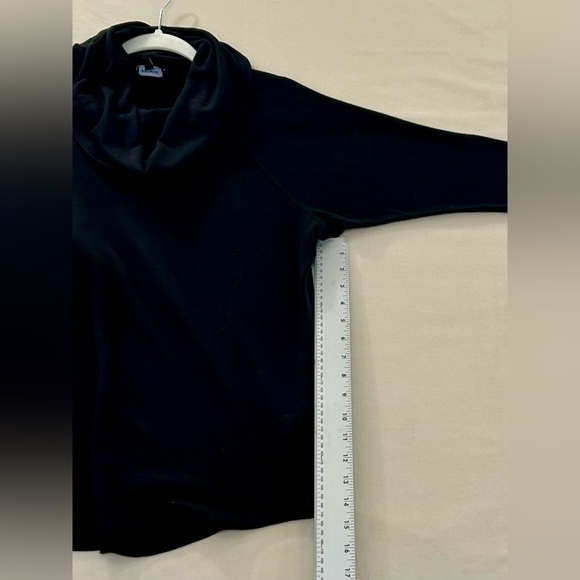 Womens Premise Open Turtle Neck Black Size Large - Picture 9 of 11